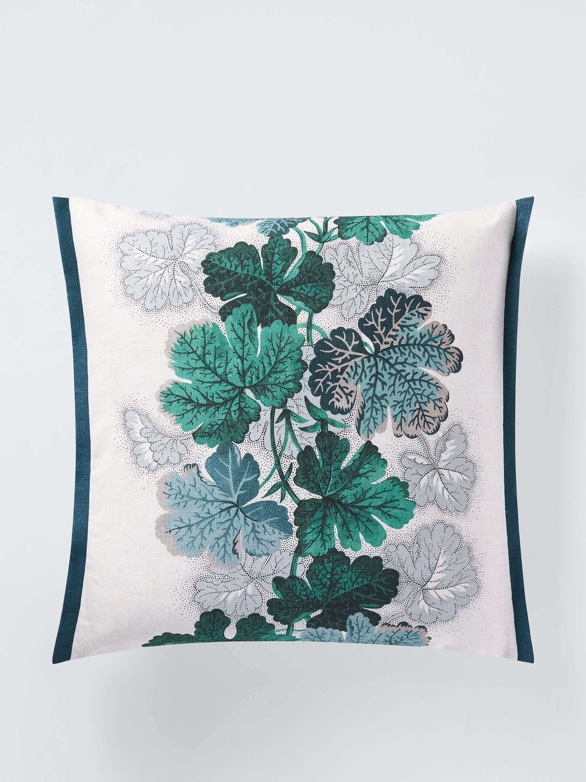 Geranium cushion, porcelain