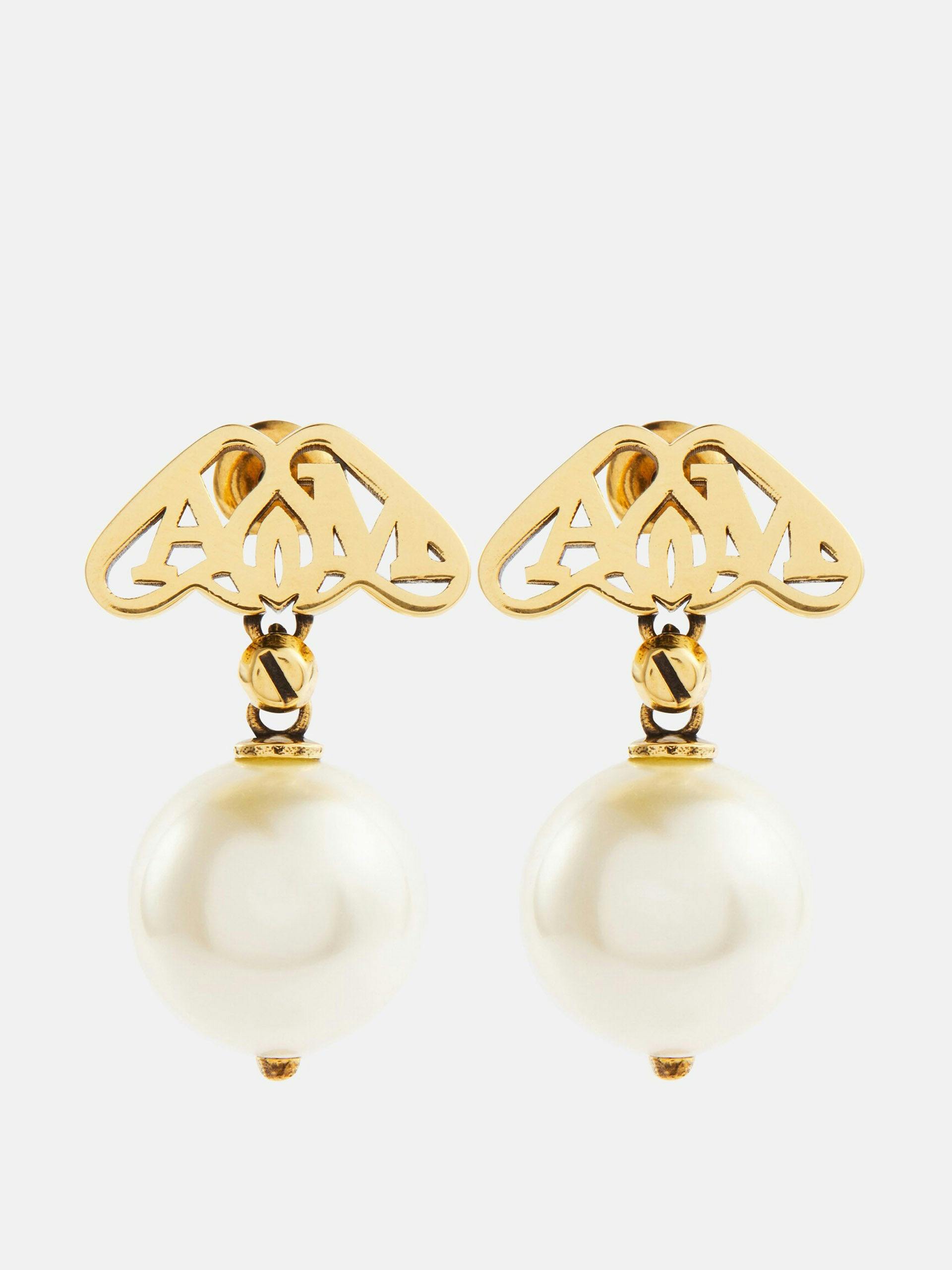 Seal faux pearl earrings