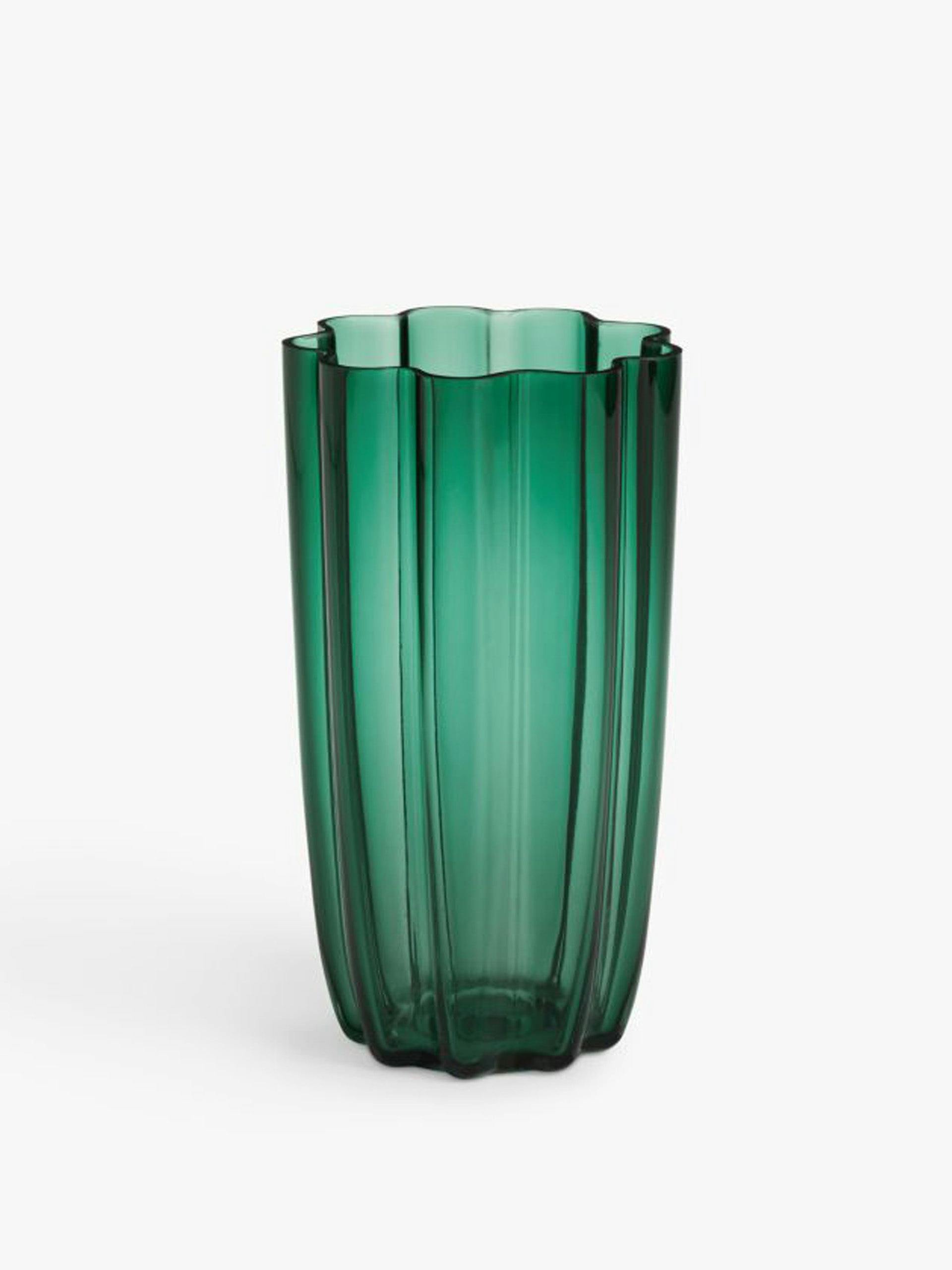 Ripple glass vase