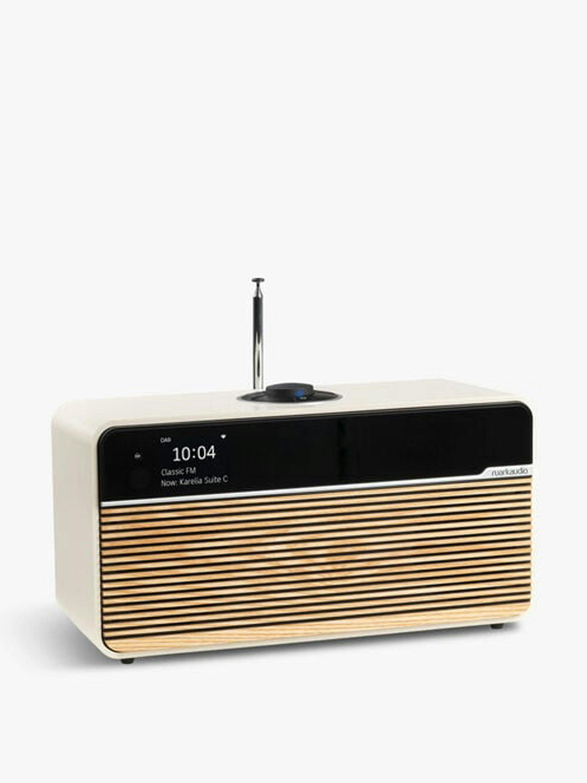 R2 MK4 DAB radio