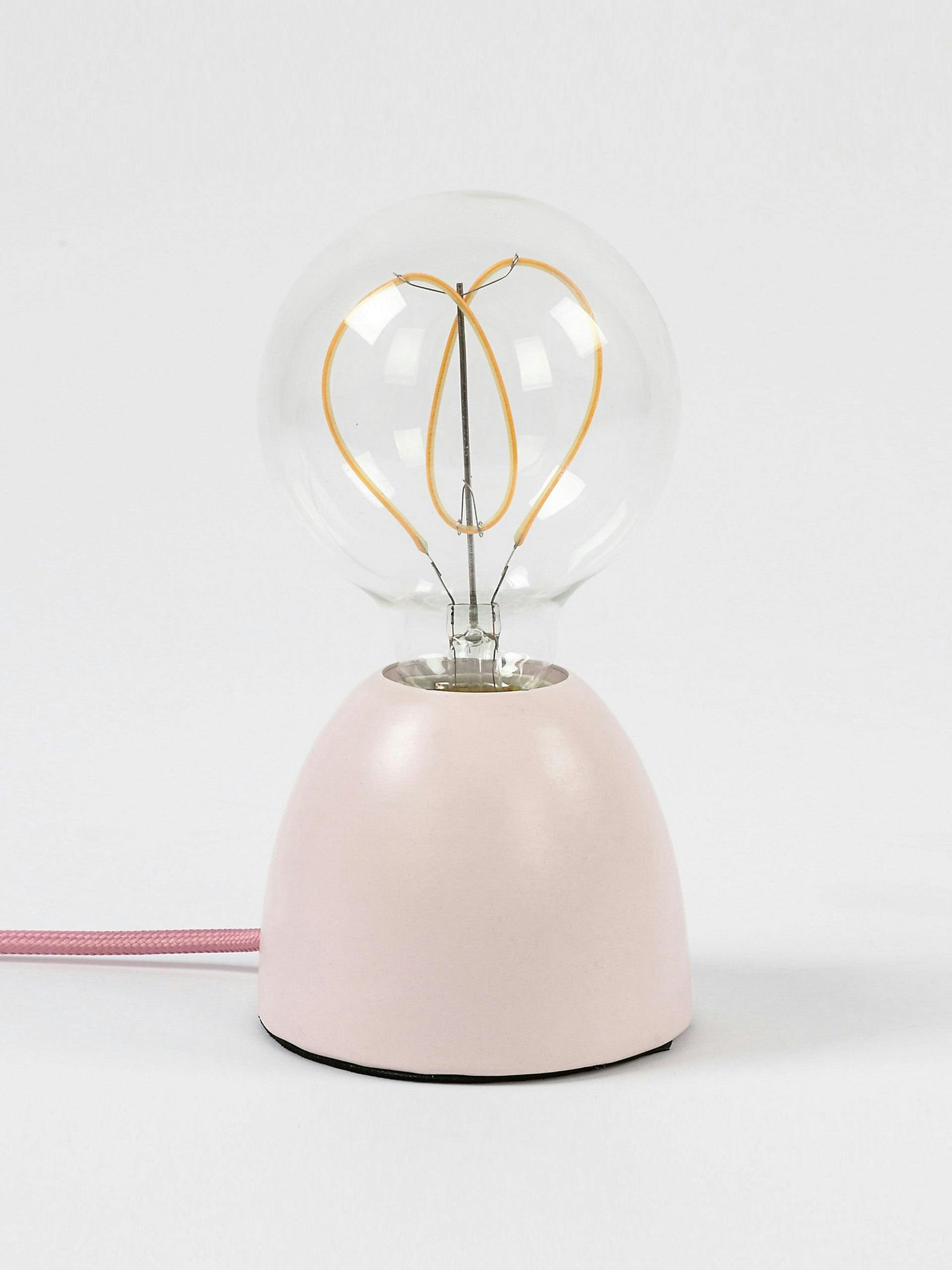 Heart bulb table lamp