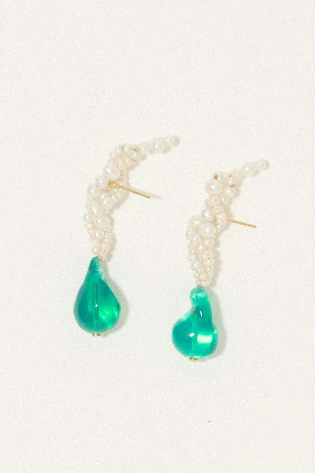 "Gotcha" pearl and green resin gold vermeil earrings