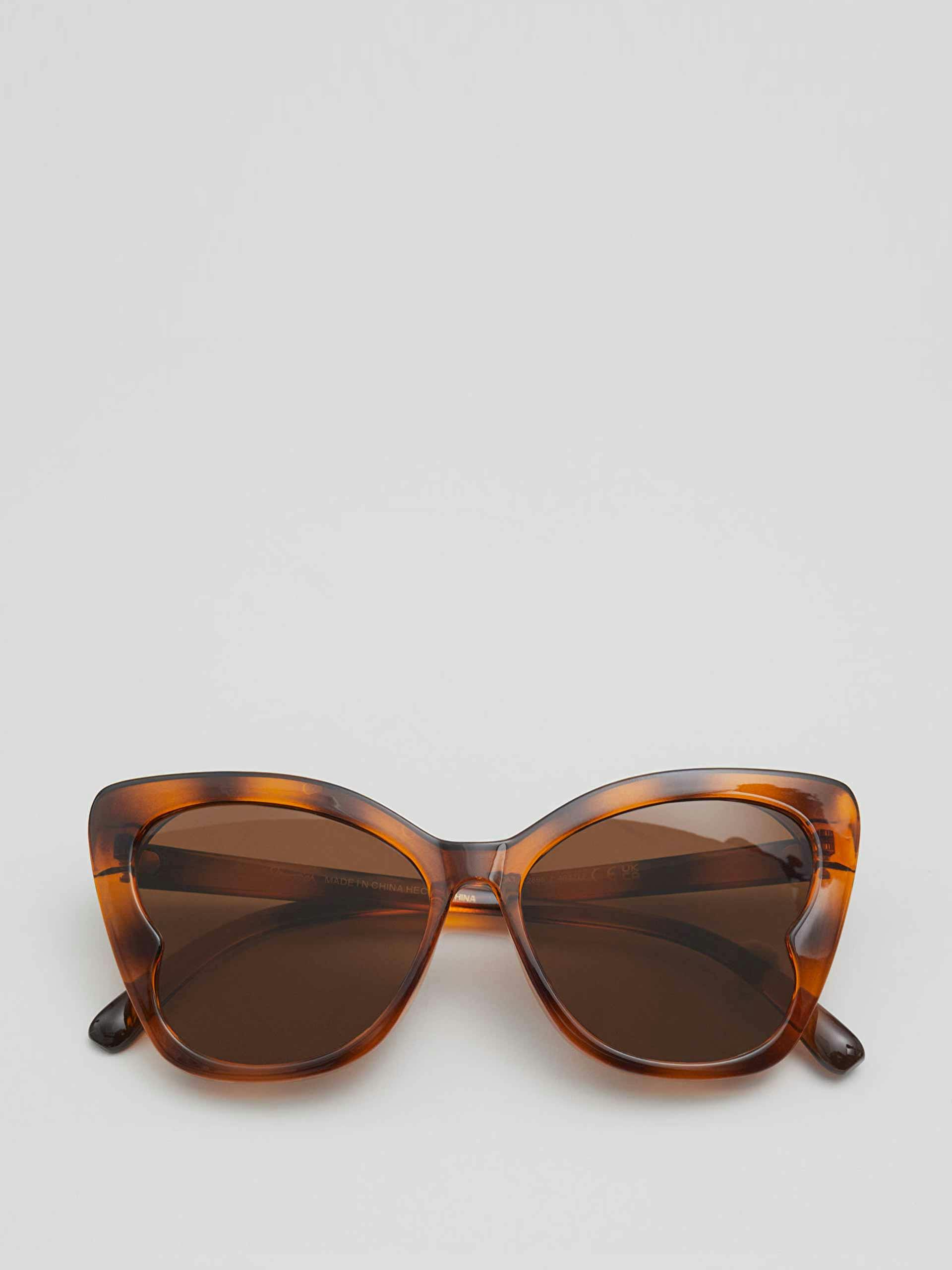 Butterfly framed sunglasses