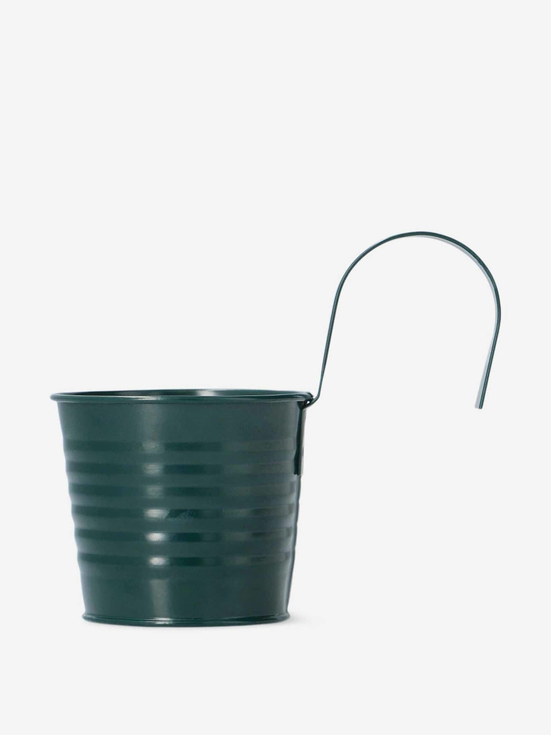 Hooked plant pot