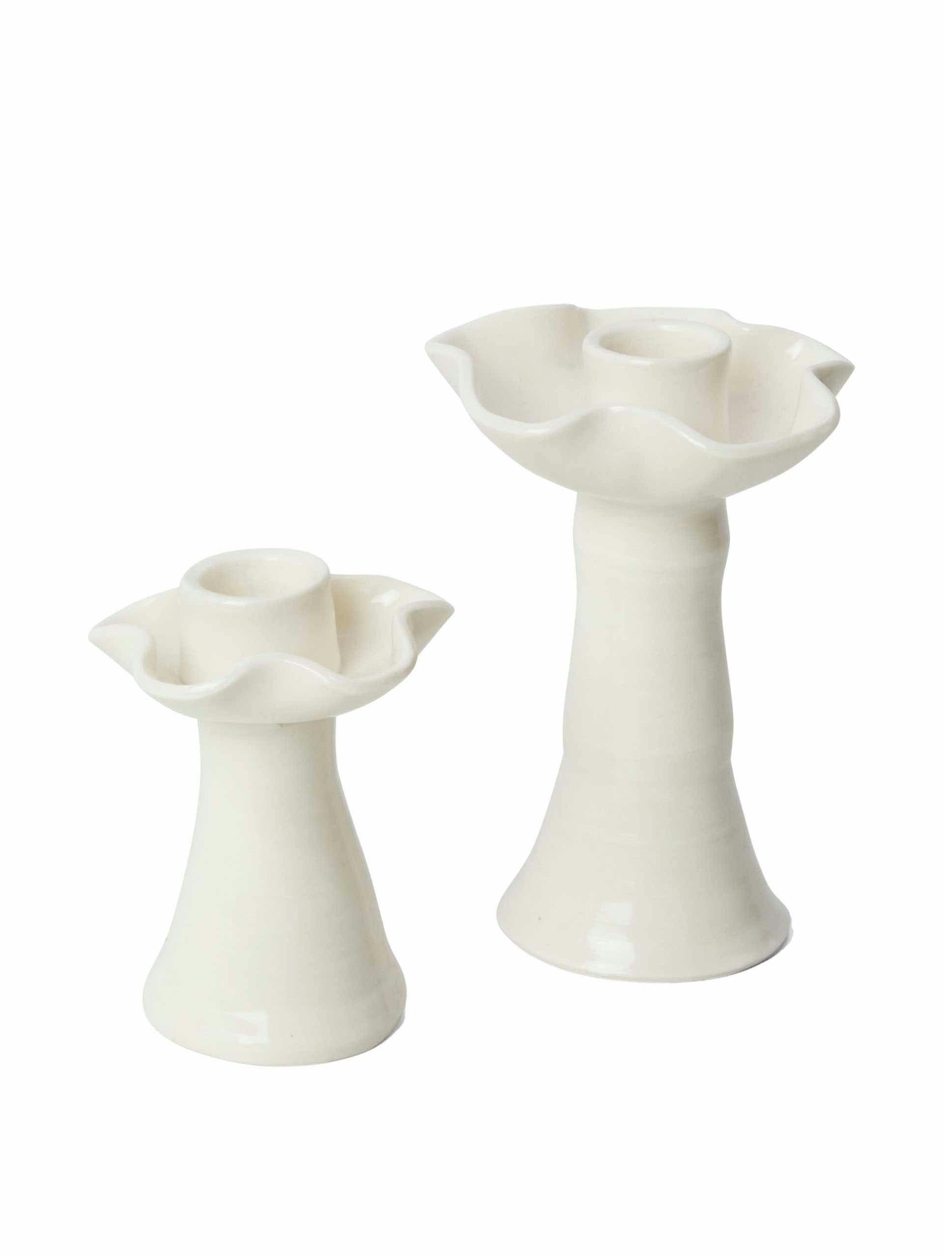 Porcelain wave candle holder