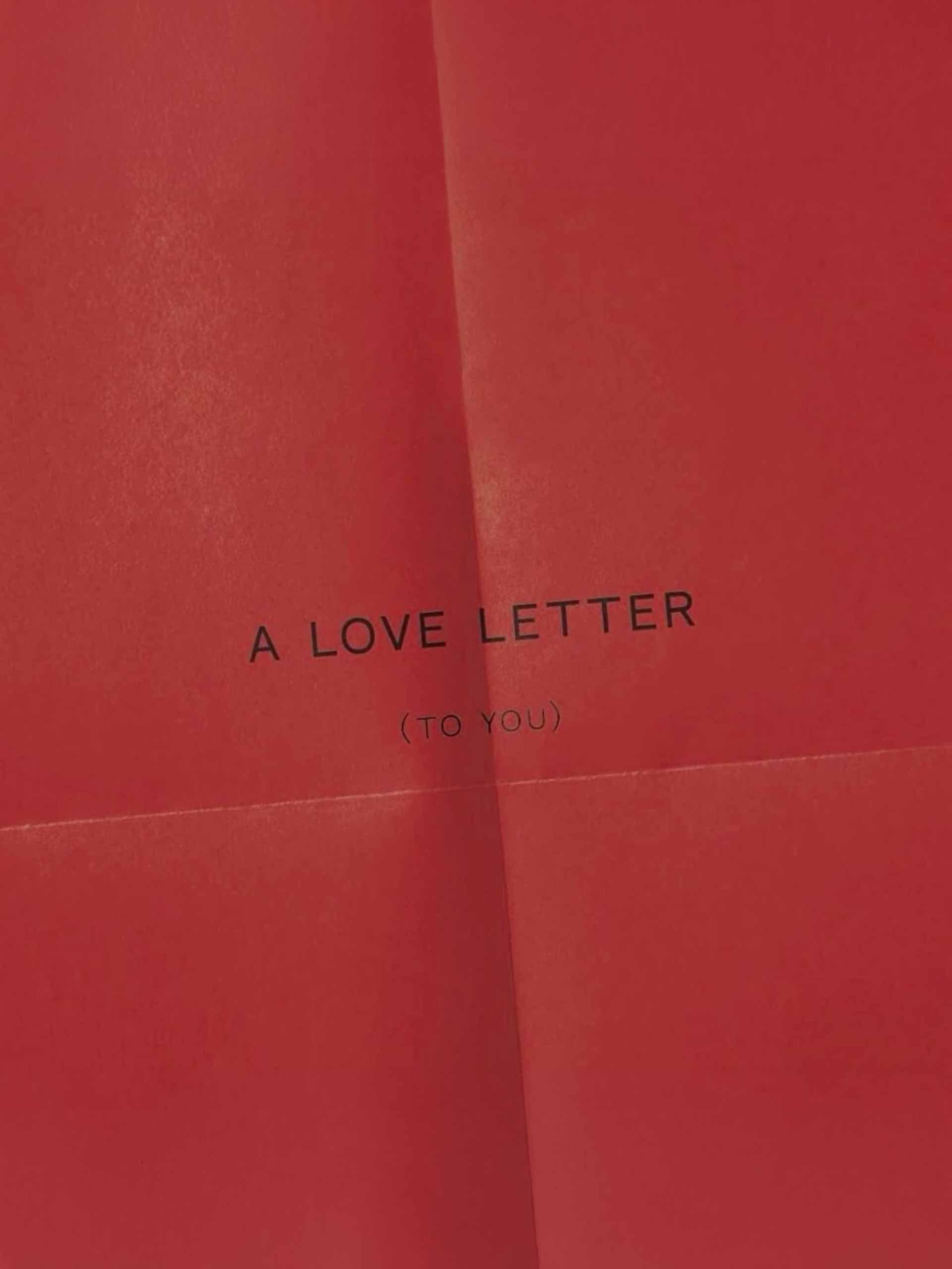 gifts-for-her-holding-unknown