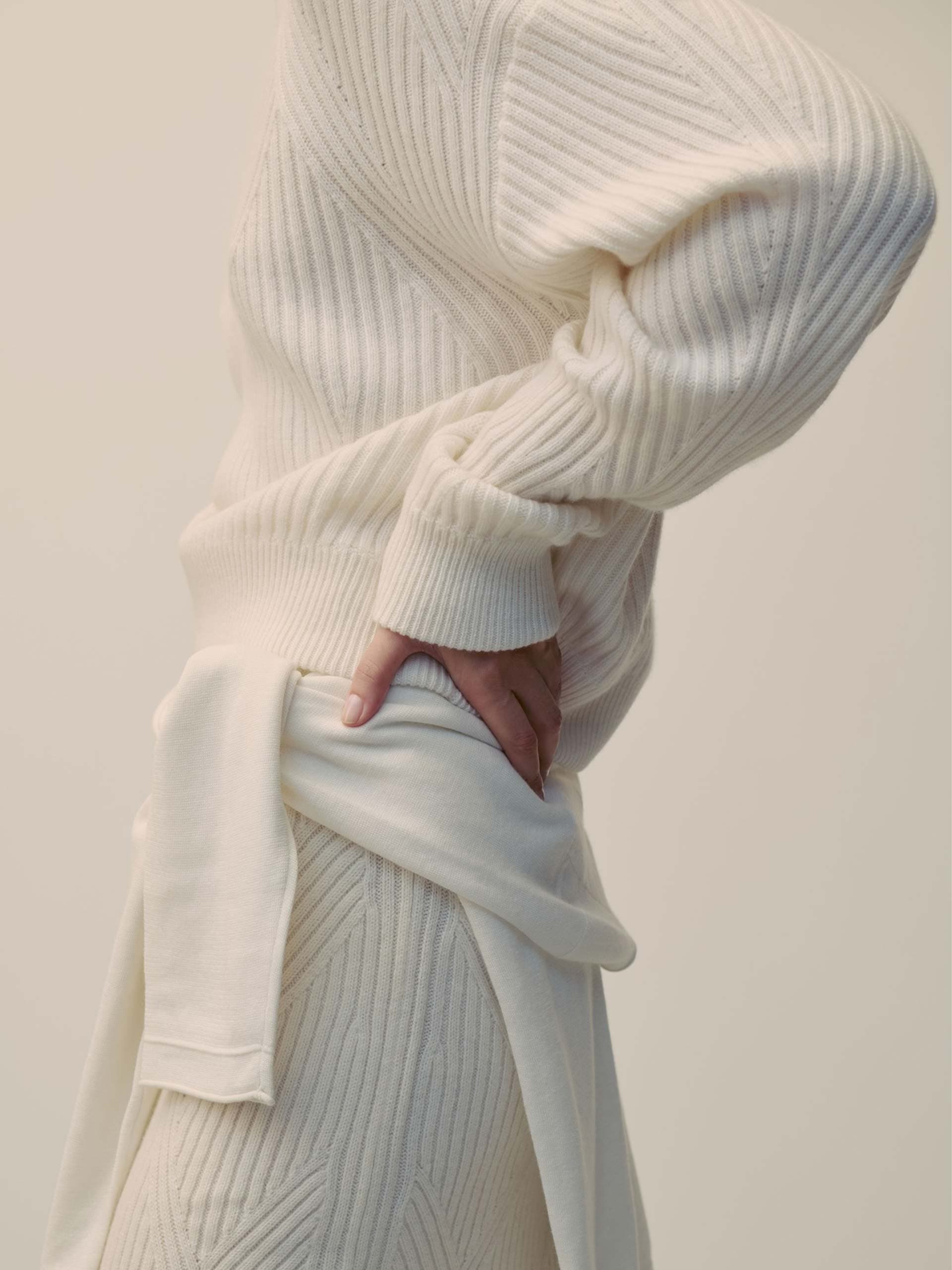 knitwear-holding-eric-bompard-fall-25